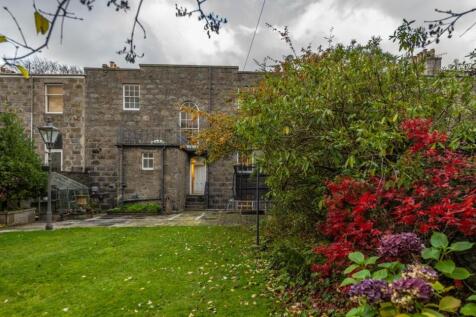 Enclosed Rear Garden