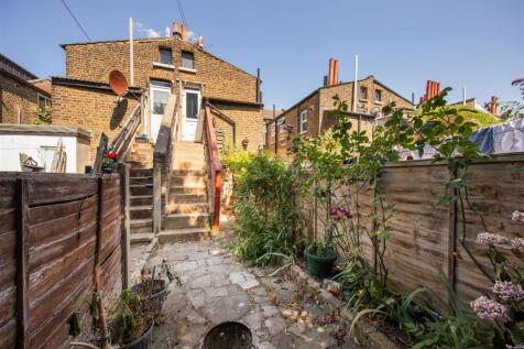 Francis Road, E10
