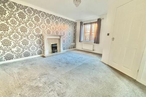 Upton Drive, Nuneaton, CV11 photo 3