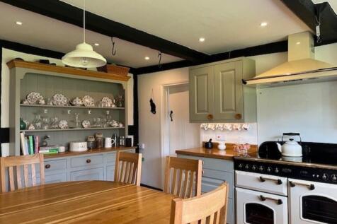 Kitchen with dres...