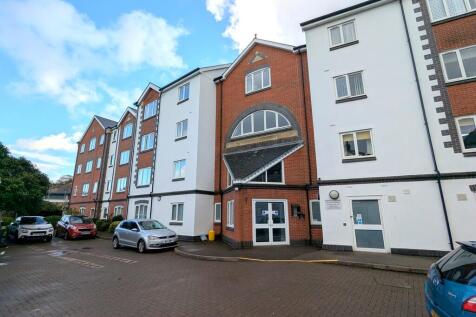 1 Bedroom Flat in TR1 1UB