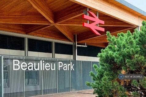 Beaulieu Park Station
