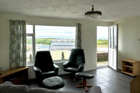 Open Plan Lounge/Dining/Kitchen