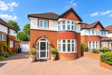 Banstead, SM7 - property photo