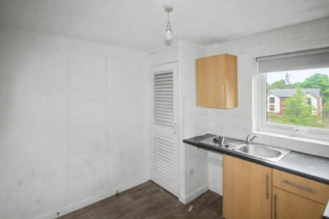 Flat 10, St. Johns Court, Sholebroke Avenue, Leeds, West Yorkshire, LS7 3HD