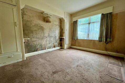 79 - Bedroom One.jpg