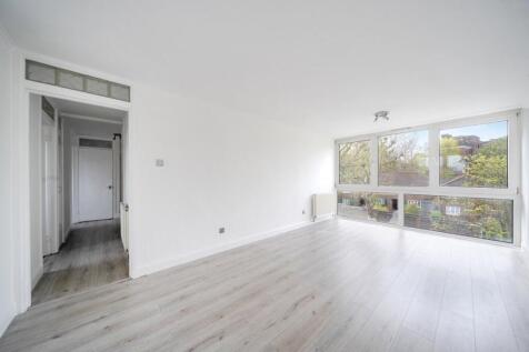 London, SW15 - property photo