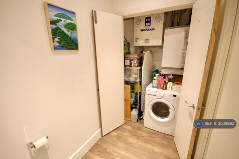 Wc And Laundry