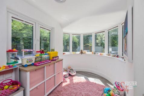 Lodge lane, 33-025.jpg