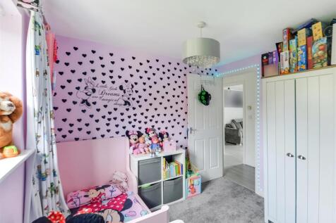 Bedroom 1_Pic_ (5).jpg