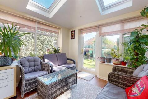 Milton Keynes, MK3 - property photo
