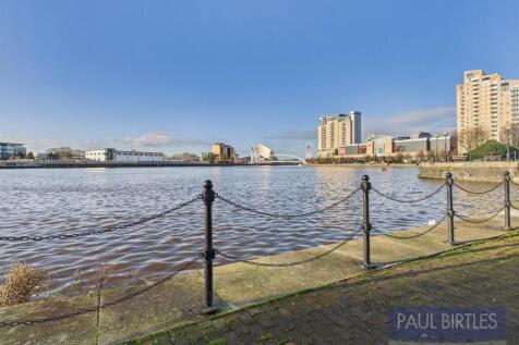CAM04378G0-PR0251-STILL009.jpg