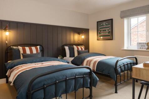 Dandara - The Heathers - Home 16, The Blenheim