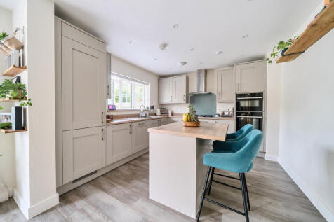 1316174-12-685e96...