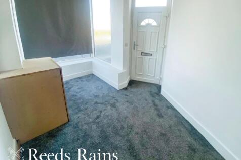 Briercliffe Road, Burnley, Lancashire, BB10 photo 4