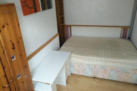 saint-agatha-s-road-cv2-4dx-914382
