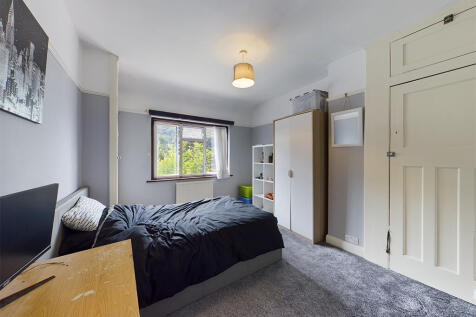 Woodlands Avenue, Eastcote, HA4 photo 3