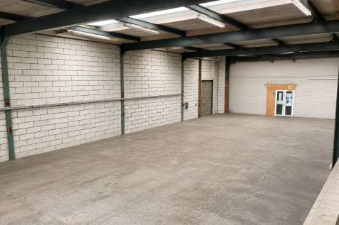 Light Industrial to rent Image 3