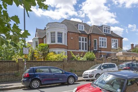 1-bed flat on Gwendolen Avenue, Putney, £2,150/mo