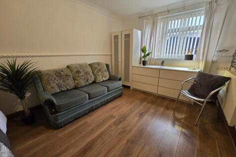 Room 1 - Living Space 