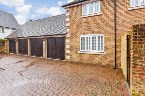 Driveway/Parking