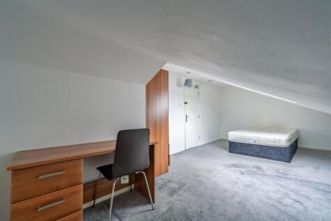 **AVAILABLE NOW** Chillingham Road, Newcastle Upon Tyne photo 5