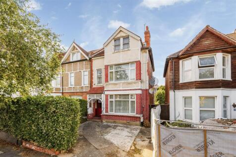 18 Buxton Gardens-1.jpg