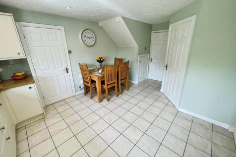 Kitchen/Breakfast Area