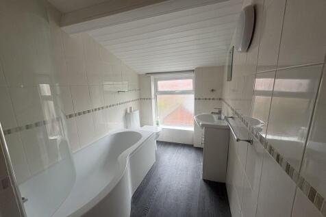 41 gladstone bath...