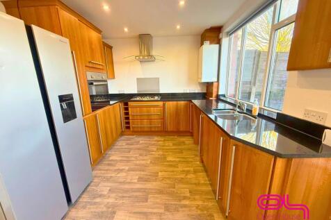 Lupin Avenue, Farnworth, Bolton photo 4