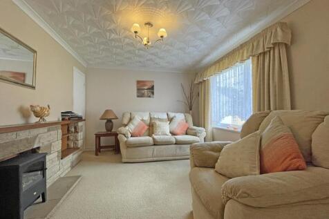 Northampton Close 57 - Lounge Front...jpg