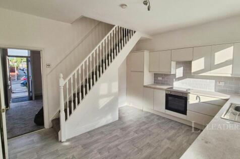Parkdale Road, Bolton, Greater Manchester, BL2 photo 4