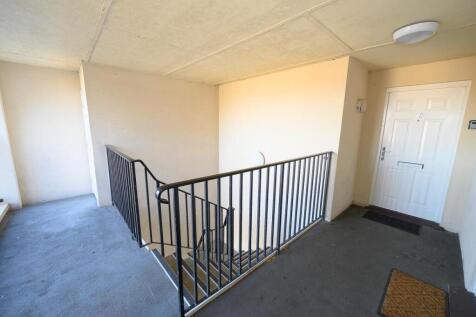 Communal landing.jpg