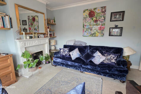 FRONT - RECEPTION