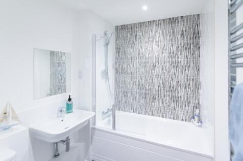 1 bed bathroom