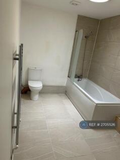 Upstair Bathroom With Shower