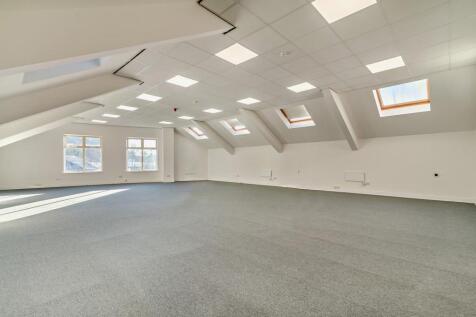 Office to rent Image 3
