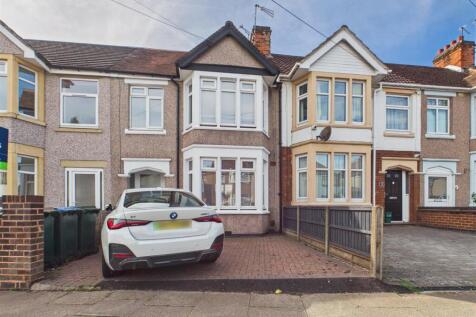 Front Garden / Hardstanding