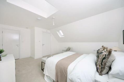 Woodfield Rd (10).jpg