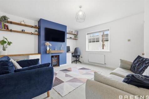 Hertford, SG13 - property photo