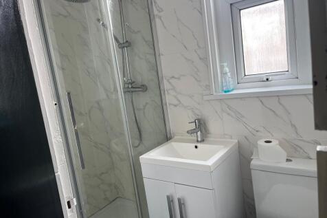 IMG-20250919-WA00...