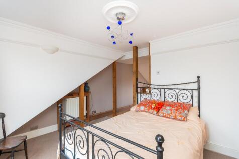 0W1SSE - Bedroom K.jpg