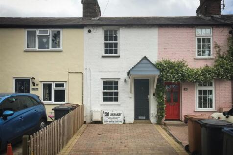 2-bed house on Barrells Down Road, Bishop's Stortford, £1,600/mo