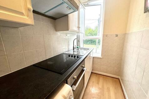 Metchley Lane, Harborne, B17 photo 4