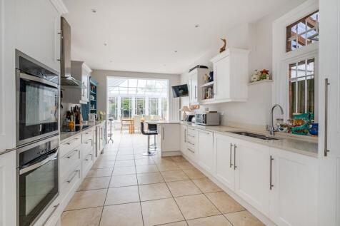 9-larpent-avenue-037
