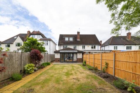 12 Lyndhurst Ave-40