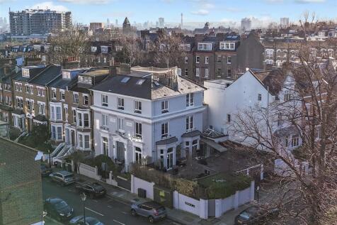 DRONE LONDON CROPPED.jpg