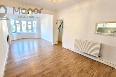 WhatsApp Image 2025-12-15 at 17.40.11