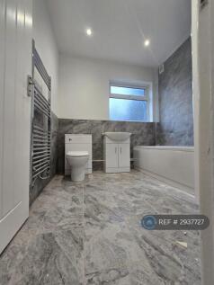 Castleford Road, Normanton, WF6 photo 4