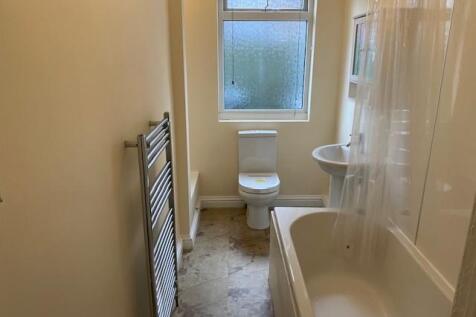 Closefield Grove, Whitley Bay photo 5